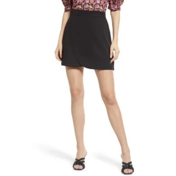 Vero Moda NWT Women's Dani Tulip High Waisted Mini A Line Skirt Black - Picture 1 of 5